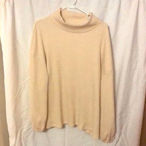 Cream sweatshirt, w/texture. Never worn but no tags